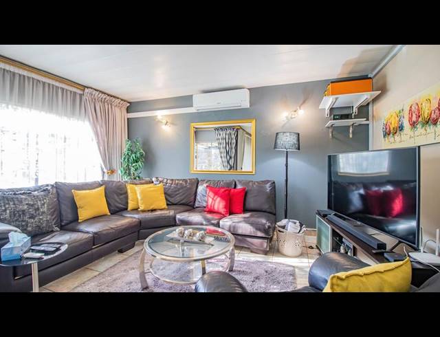 3 BEDROOM DUPLEX FOR SALE IN EDENVALE CENTRAL